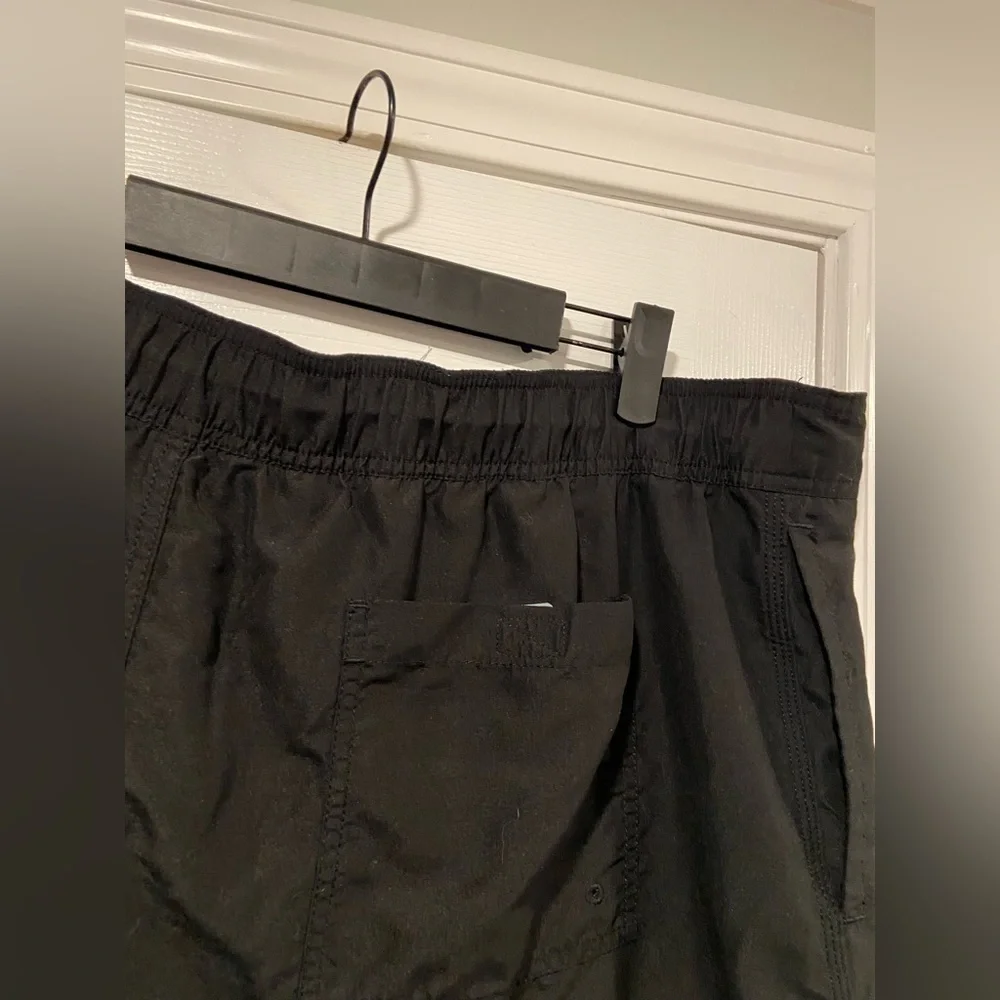 Goodfellow Size XXL Black Elastic Waist Drawstring 8” Inseam Swim Cargo Shorts